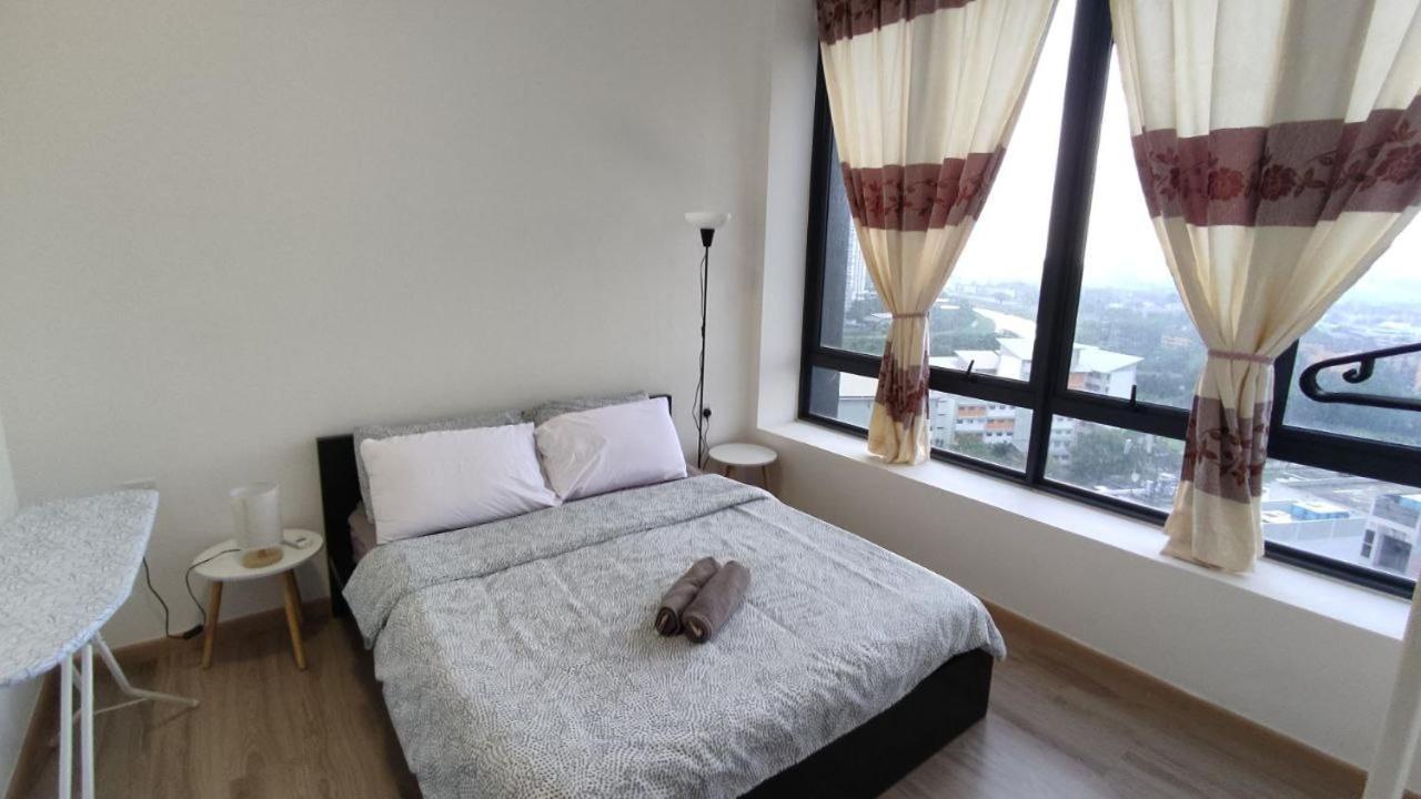Comfort Bedroom @ Aera Residence Petaling Jaya Buitenkant foto